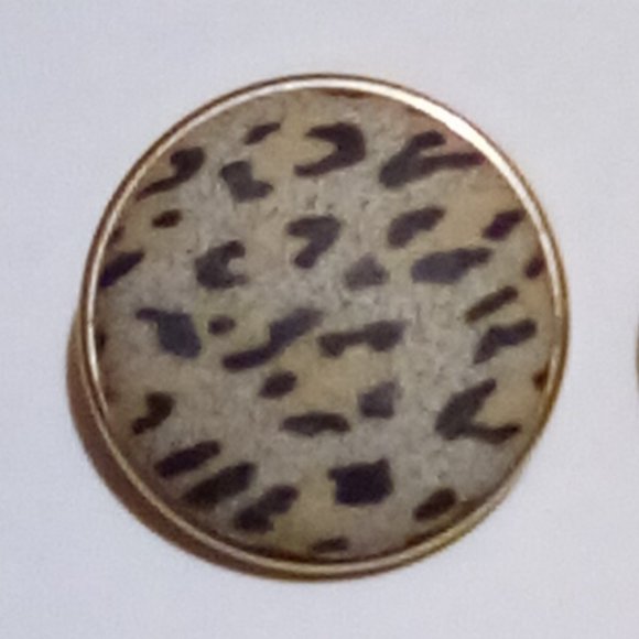 Button Type Clip On Leopard Print Earrings - Picture 2 of 3